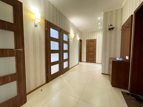 квартира за адресою Дніпровська набережна вул., 14-Б