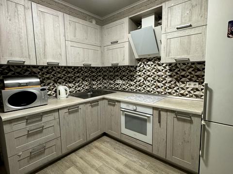 квартира по адресу Семьи Кульженков ул. (Дегтяренко Петра), 14