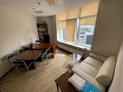 комерційна за адресою Дніпровська набережна вул., 26-Ж