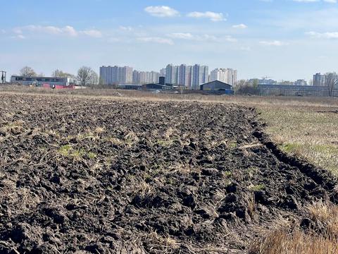 участок по адресу с. Погребы, 