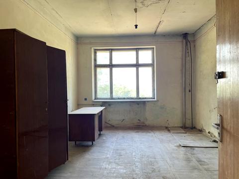 комерційна за адресою вул. Центральна, 303
