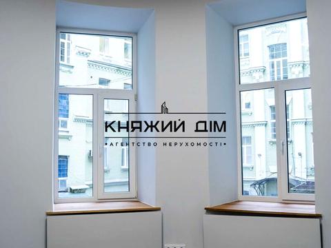 комерційна за адресою Богдана Хмельницького вул., 51-Б