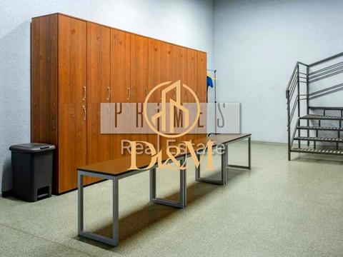 комерційна за адресою Андрія Верхогляда вул. (Михайла Драгомирова), 4