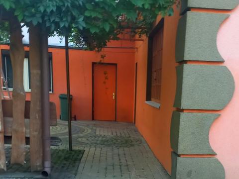 будинок за адресою Академіка Малиновського вул.