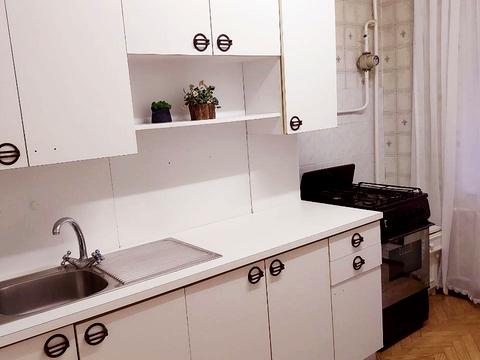 квартира за адресою Андрія Первозванного вул. (Стахурського), 2
