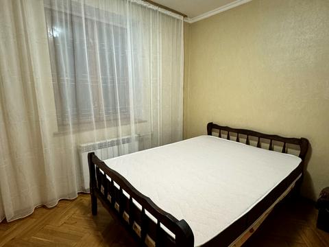 квартира за адресою Автозаводська вул., 7