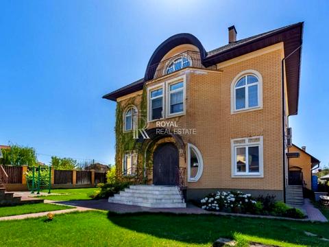 будинок за адресою Костянтинівська вул.