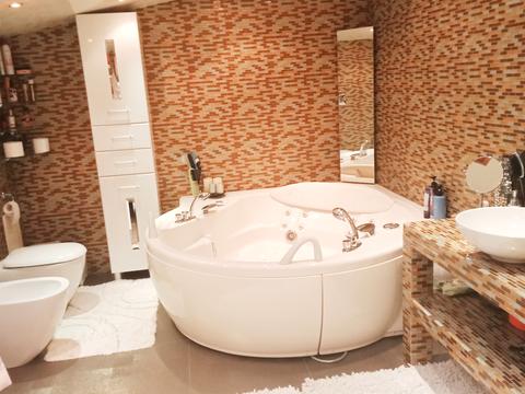 квартира за адресою Богдана Хмельницького вул., 10