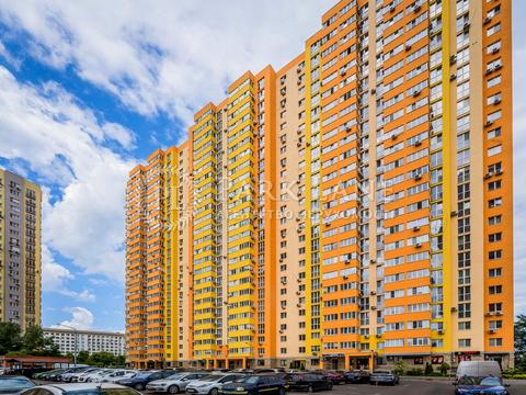 квартира по адресу Семьи Кульженков ул. (Дегтяренко Петра), 37