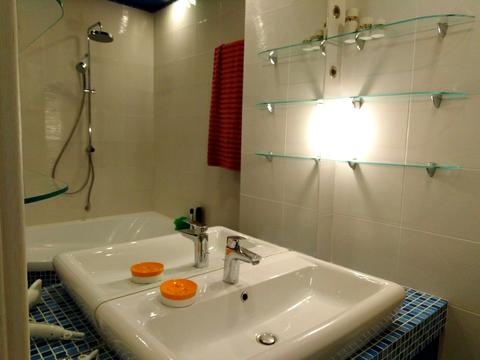 квартира за адресою Авіаконструктора Ігоря Сікорського вул. (Танкова), 1