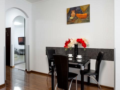 квартира за адресою Анни Ахматової вул., 30