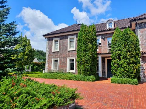 будинок за адресою вулиця Кошового