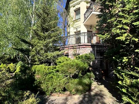будинок за адресою миру, 10