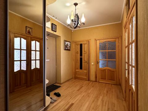 квартира за адресою Саперно-Слобідська вул., 8