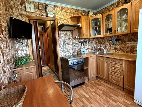 квартира за адресою Червоної Калини просп. (Володимира Маяковського), 18