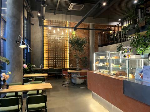 коммерческая по адресу Всеволода Змеенко ул., 21а