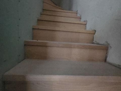 будинок за адресою Квітнева вул., 8т