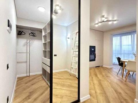 квартира за адресою Студентська, 24а 