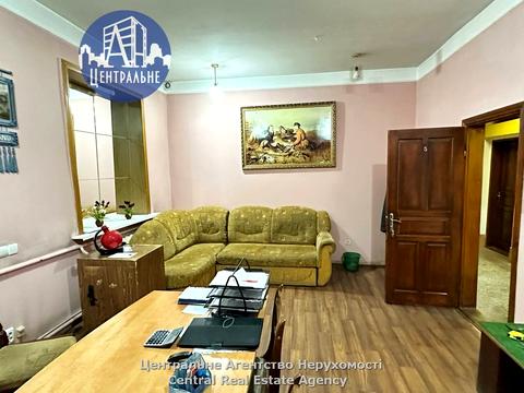 комерційна за адресою Ярослава Мудрого вул. (Моріса Тореза), 31-А