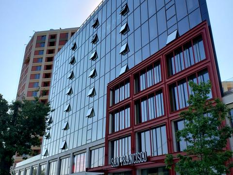 комерційна за адресою Берестейський просп. (Перемоги), 67