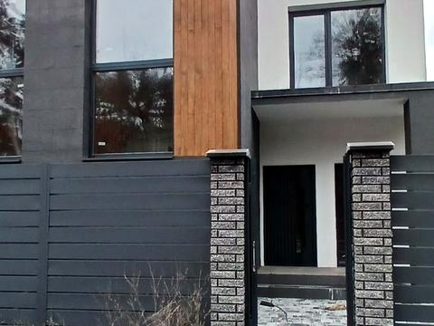 дом по адресу Институтская ул. (Артема)