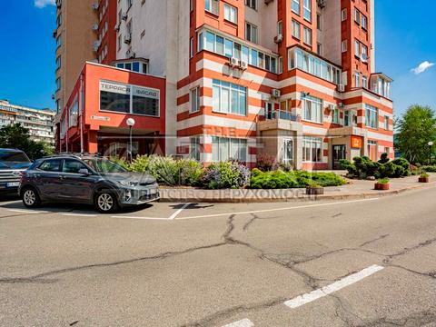комерційна за адресою Павла Тичини просп., 18-Б