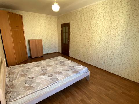 квартира за адресою Софії Русової вул., 1