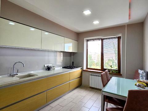 квартира за адресою Героїв просп., 4