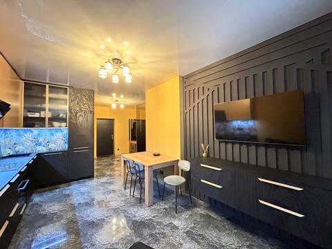 квартира за адресою Академіка Глушкова просп., 42