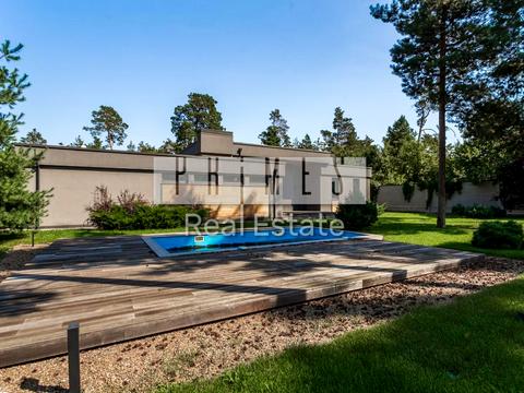 будинок за адресою Вишнева вул.