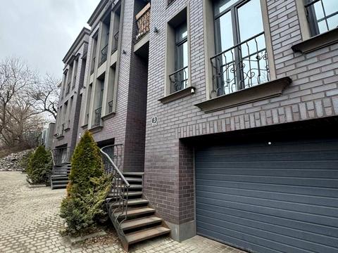 будинок за адресою Радісна вул., 92