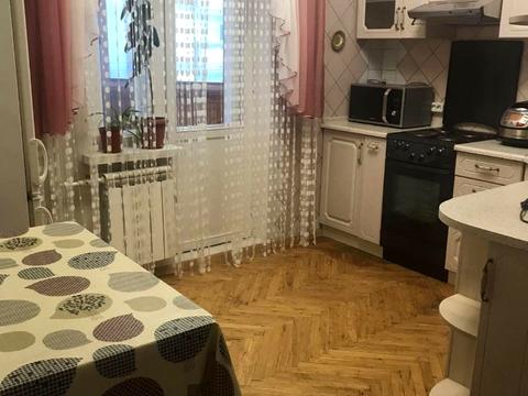 квартира по адресу Червоной Калины просп. (Владимира Маяковского), 69