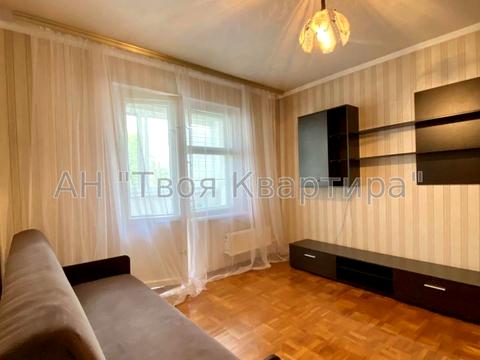 квартира за адресою Ревуцького вул., 19/1