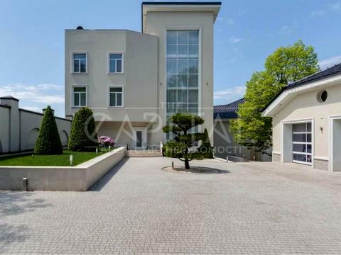 дом по адресу бучанський