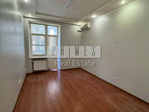 комерційна за адресою Олеся Гончара вул., 26