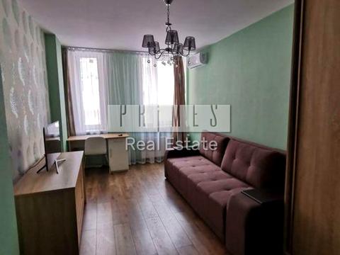 комерційна за адресою Регенераторна вул., 4 к11