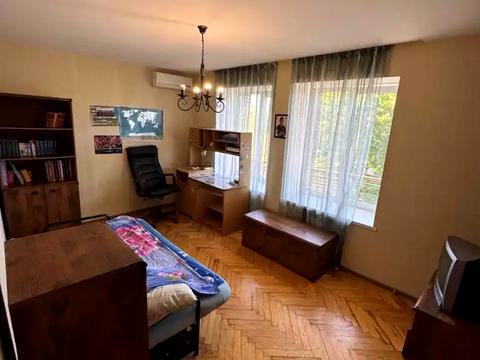 квартира за адресою Ніла Армстронга вул. (Казакова), 4