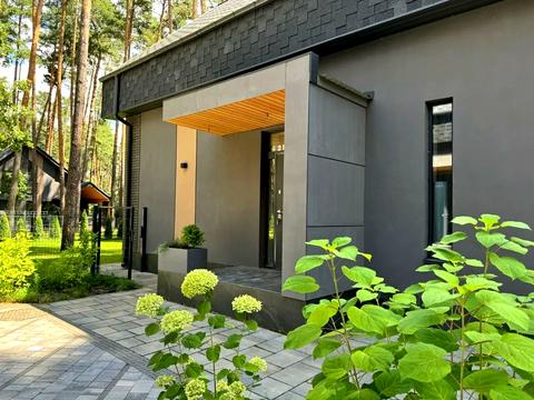 будинок за адресою Заозерна