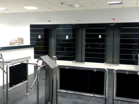 комерційна за адресою Болсуновська, 8