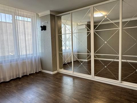 будинок за адресою Патона, 2б