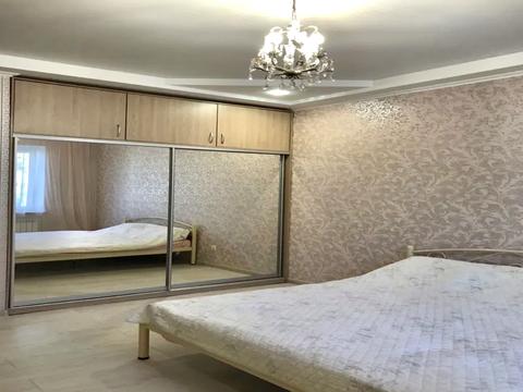 квартира за адресою Возз'єднання України вул., 24