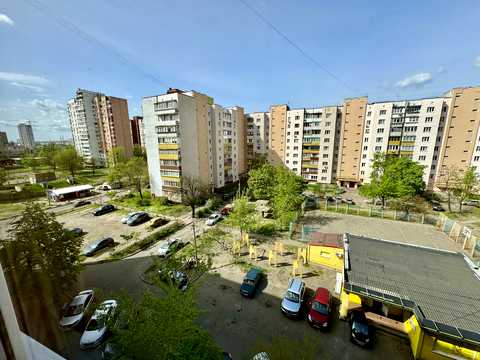 квартира за адресою Червоної Калини просп. (Володимира Маяковського), 4-А