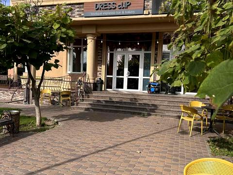 комерційна за адресою Боголюбова вул., 26