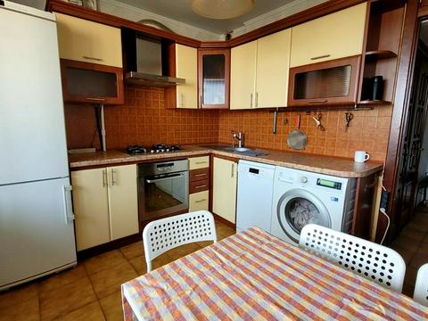 квартира за адресою Михайла Брайчевського вул. (Металістів), 1