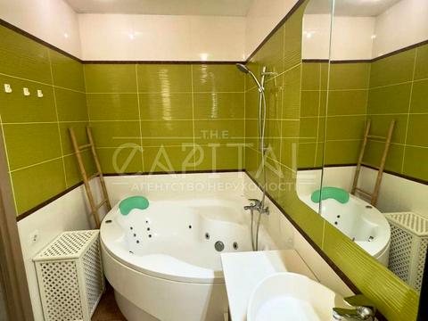 будинок за адресою Революції