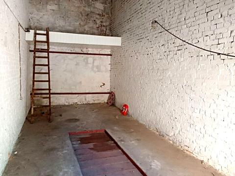 паркомісце за адресою Михайла Коцюбинського вул., 2