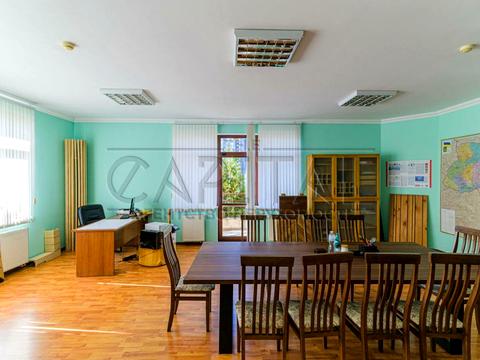 комерційна за адресою Павла Загребельного вул. (Миколи Раєвського), 5