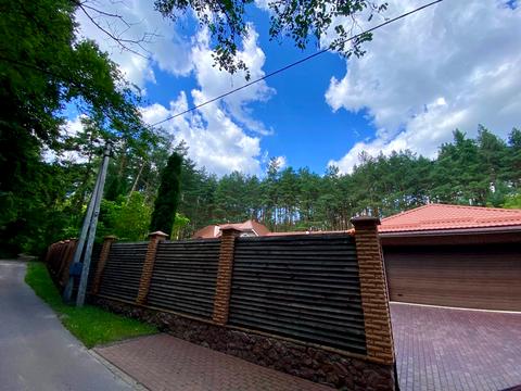 будинок за адресою Лісова