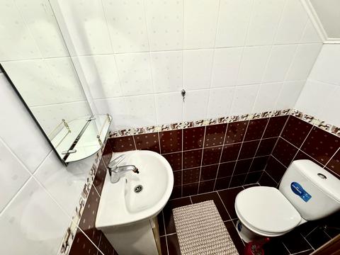 будинок за адресою Грушевського вул., 1