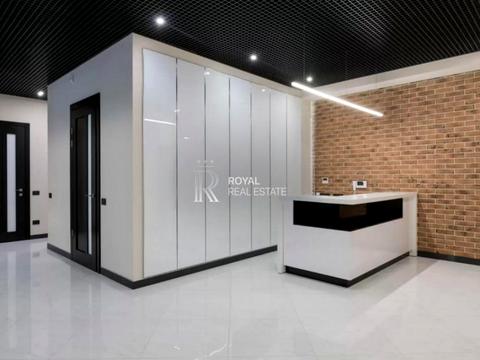 комерційна за адресою Івана Франка вул., 1